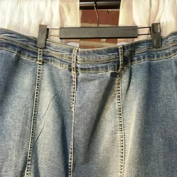 Plus Size Women’s Jean Skirt Cato with Solit 22W NWT - Picture 5 of 7